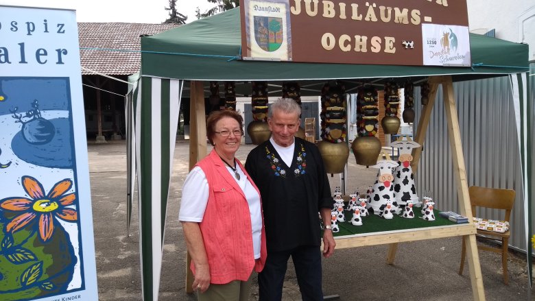 Stand mit Kuhglocken